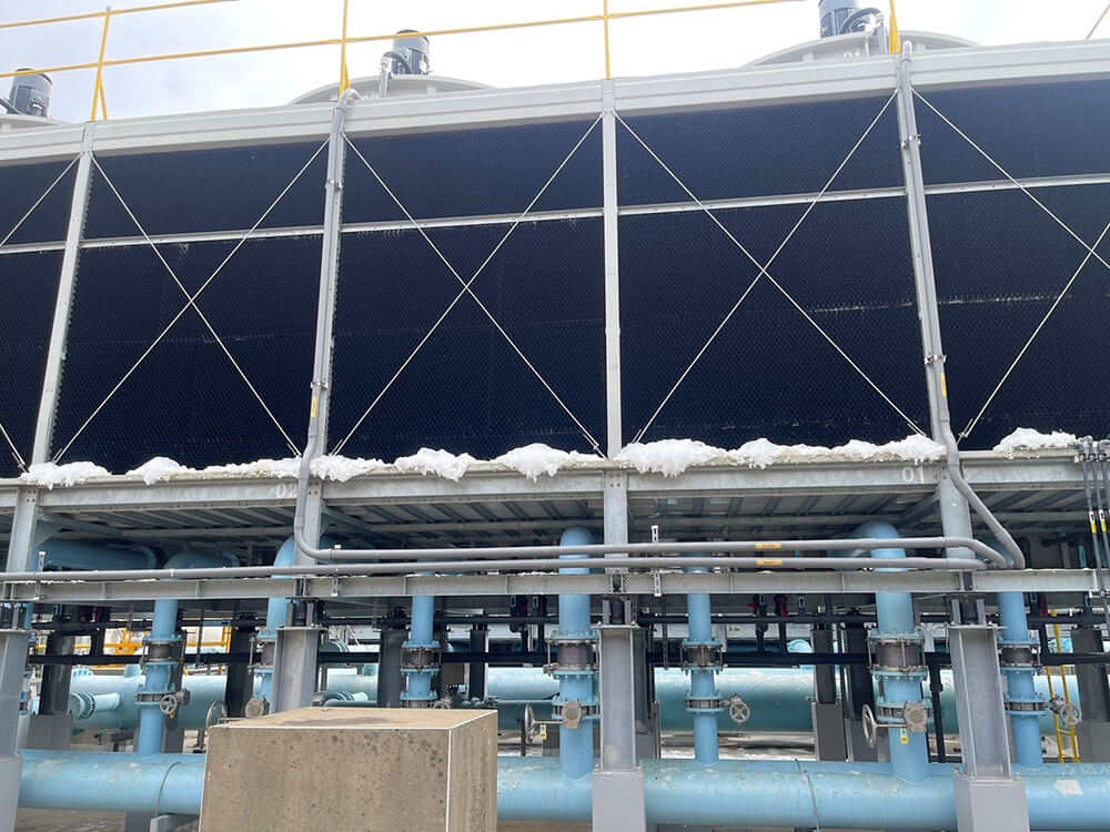 冷卻水塔為何會起泡？完整解析原因與實務解方——確保系統穩定運轉與環境安全的關鍵管理要點